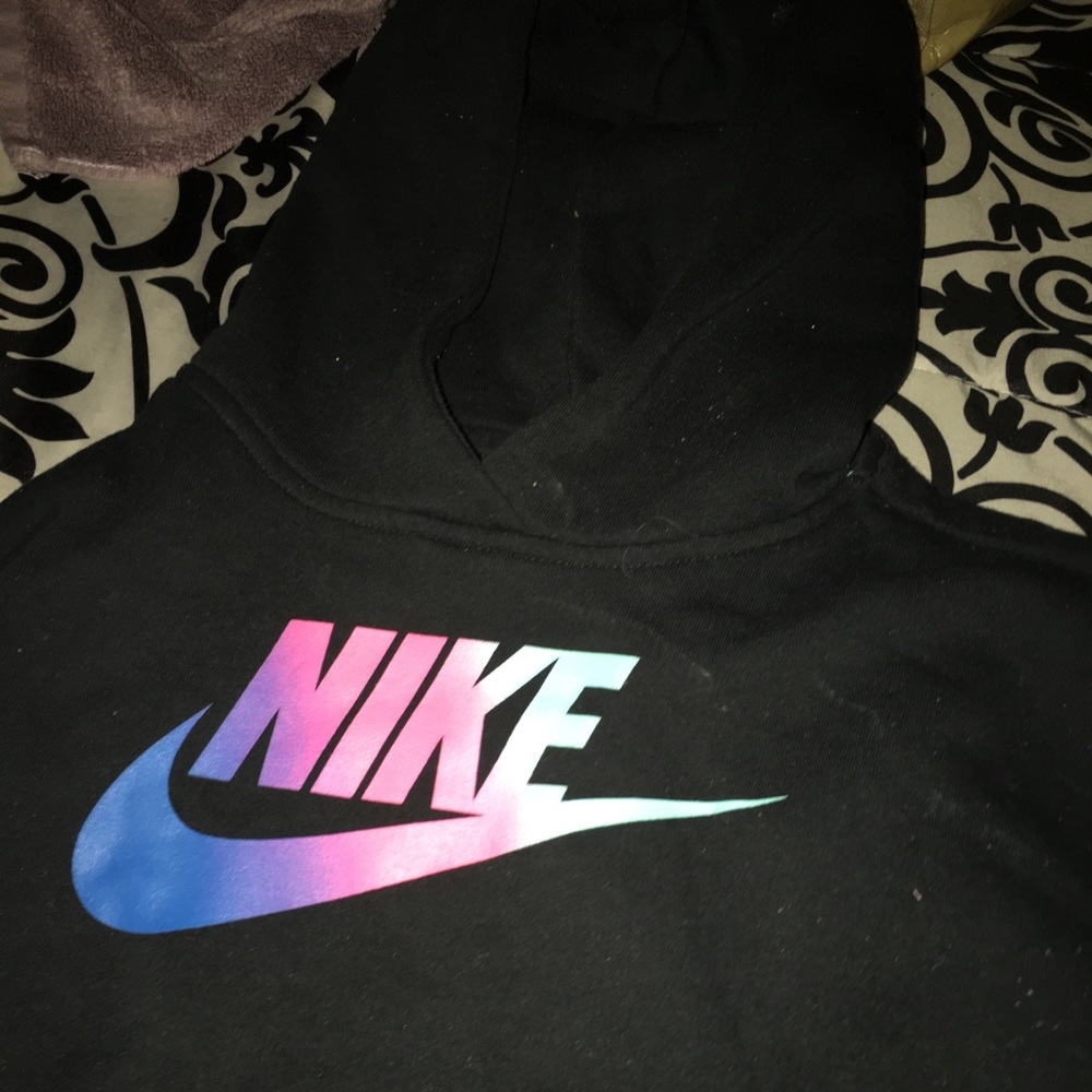 Nike girls cropped hoodie